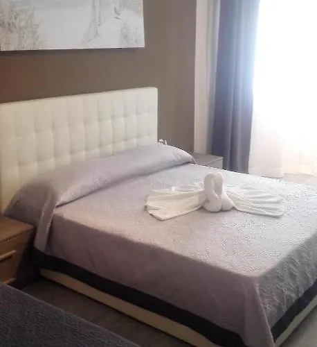 Samana C Con Privata A Oda ve Kahvaltı 3*